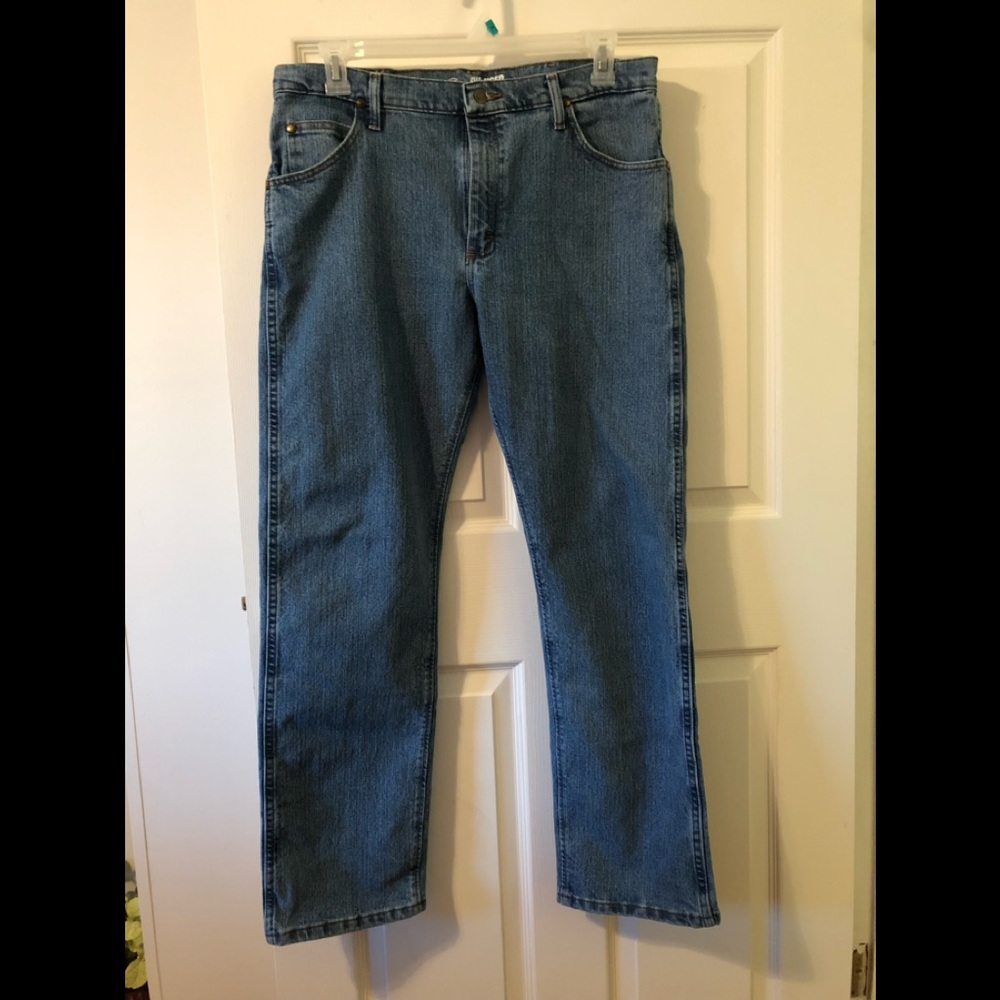 Wrangler Men’s Blue Jeans Size 35 x 32